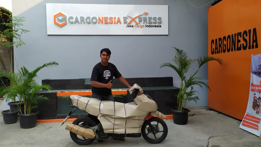 Tarif Pengiriman Motor ke Seluruh Pulau Indonesia oleh Cargonesia Express